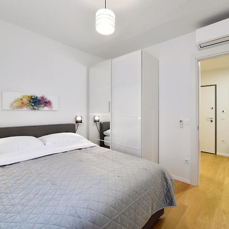 Ophelia Apartment With Parking Zagreb Eksteriør bilde