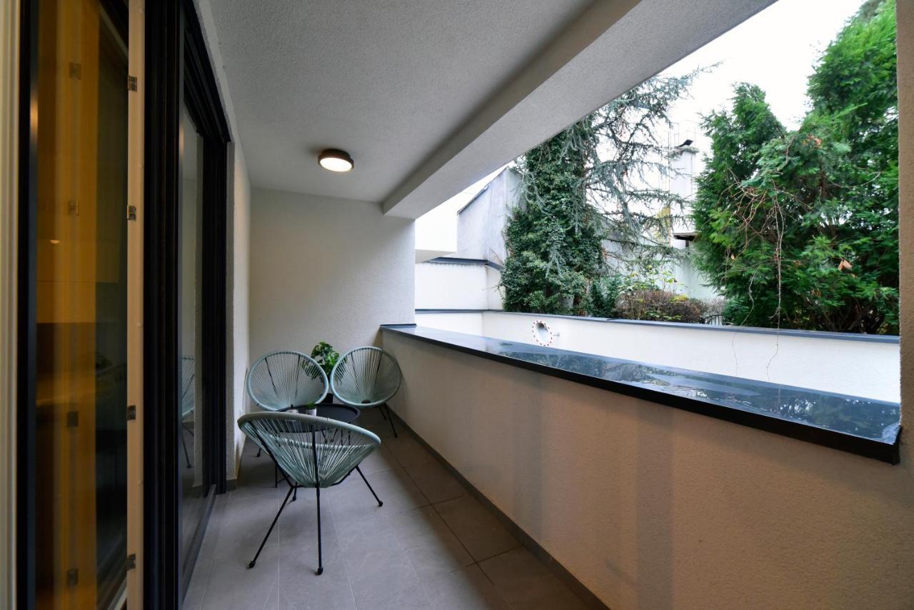 Ophelia Apartment With Parking Zagreb Eksteriør bilde