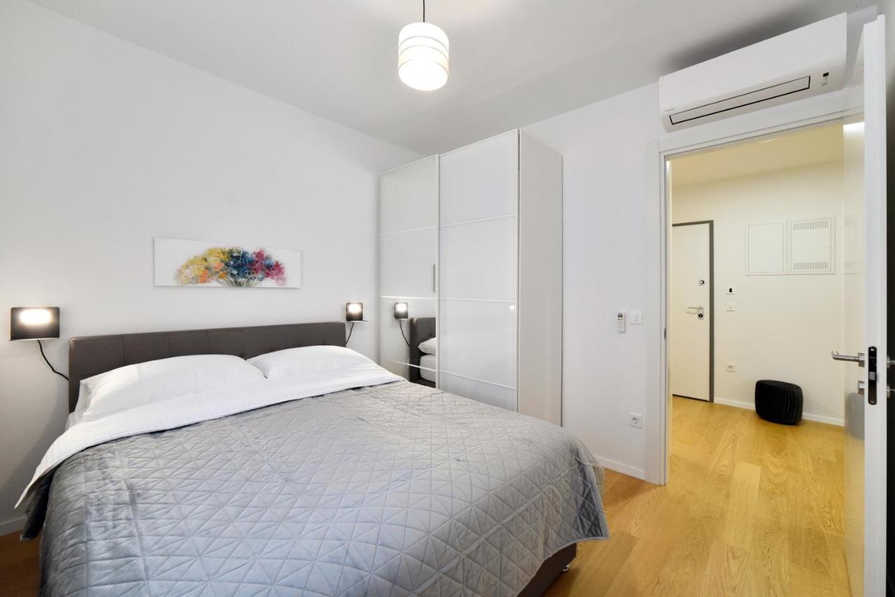 Ophelia Apartment With Parking Zagreb Eksteriør bilde